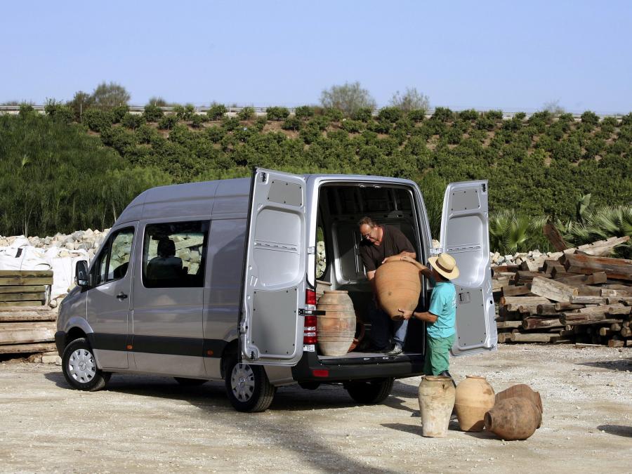  Mercedes-Benz Sprinter High Roof Van 2006 года  (фото 6 из 33)